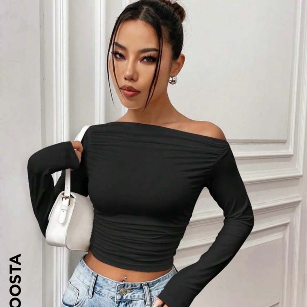 🩷 off shoulder long sleeve ruffled t-shirt